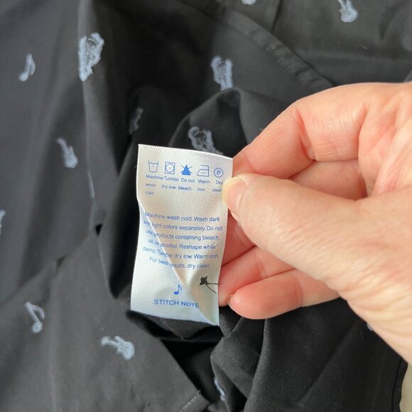 30% off! Stitch Note men's shirt M black blue guitar print short sleeve button d - Picture 4 of 8